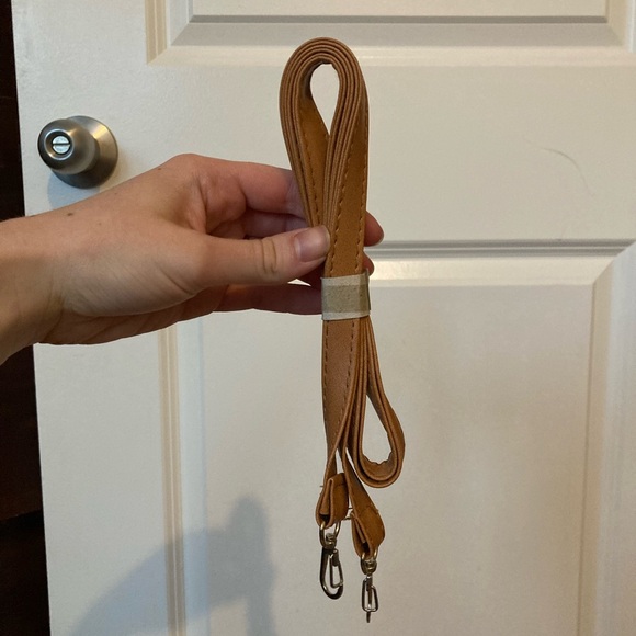 Leather world map bag/purse with strap - Picture 6 of 8